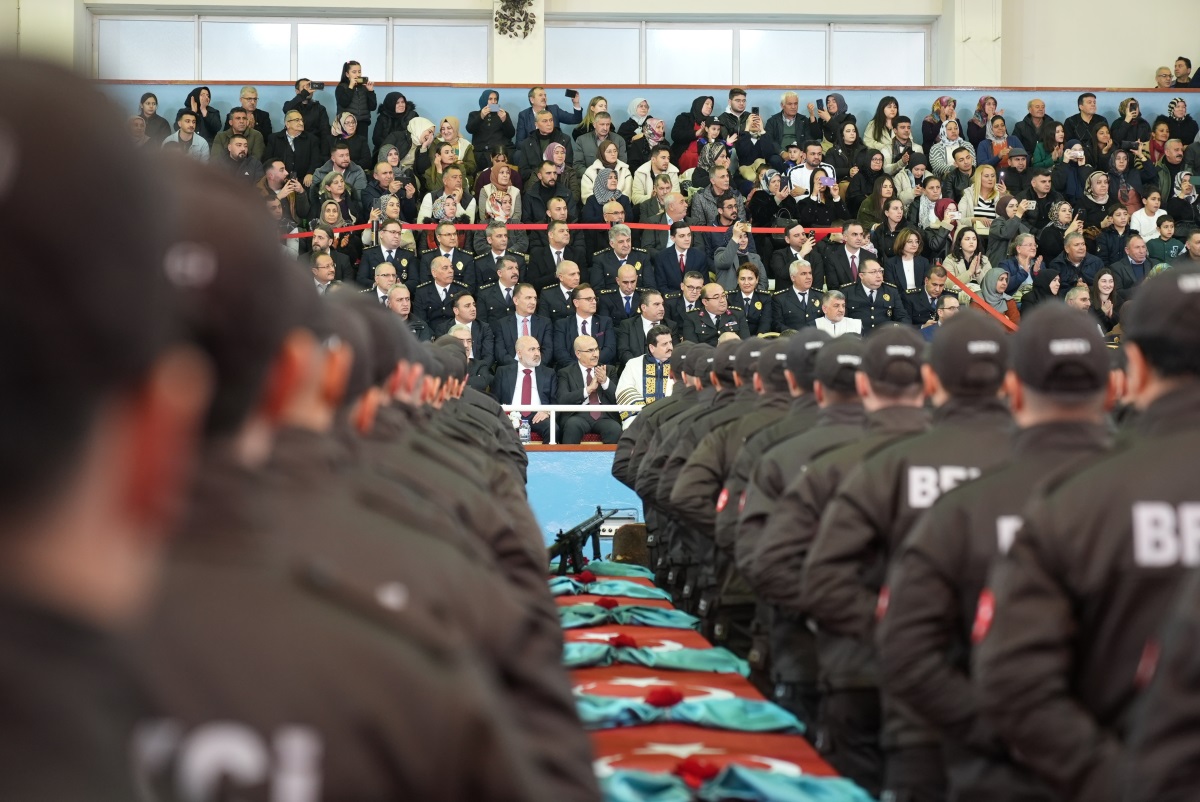 ÇARŞI VE MAHALLE BEKÇİLİĞİ MEZUNİYET TÖRENİ