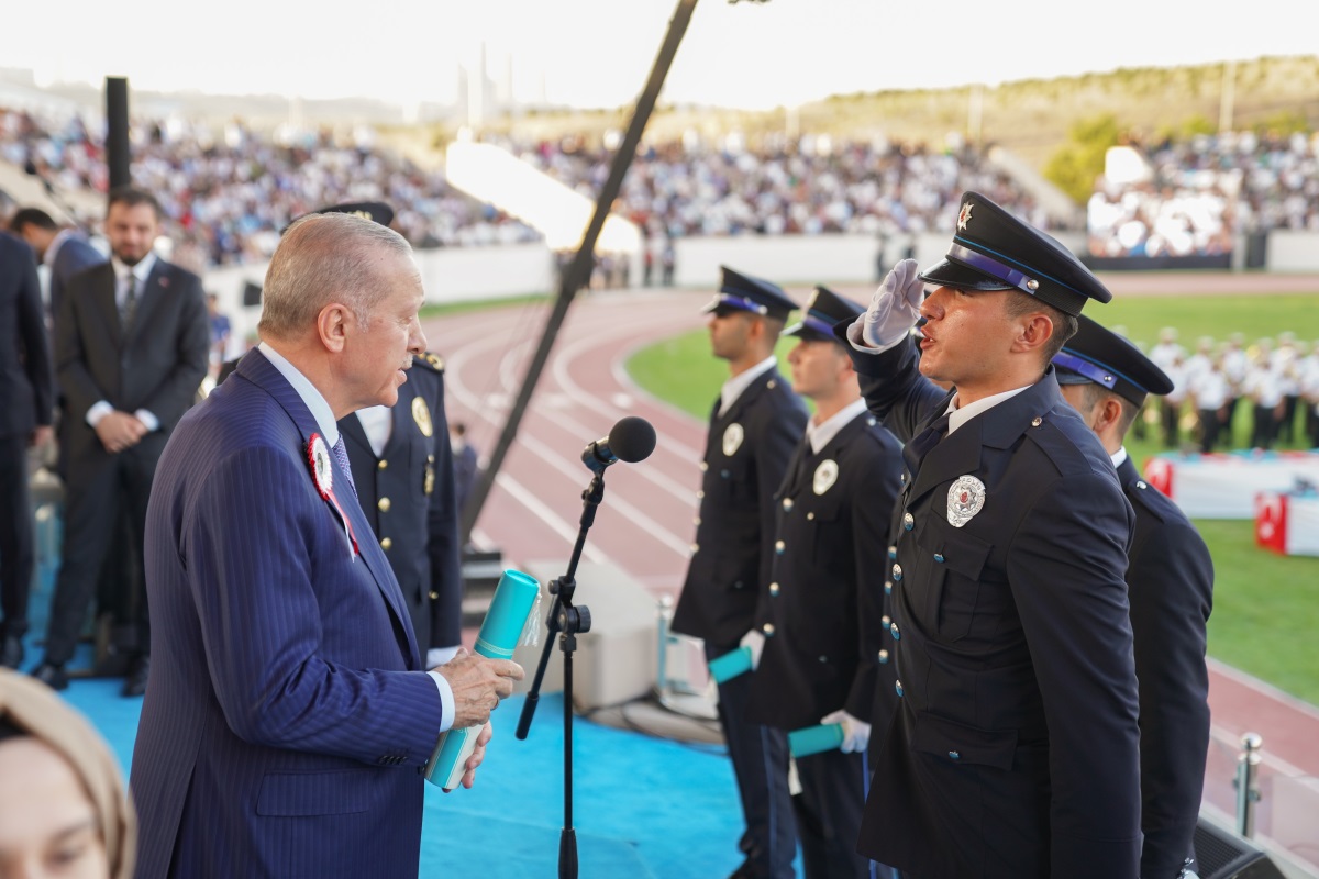 Cumhurbaşkanı Recep Tayyip Erdoğan Polis Akademisi Mezuniyet Törenine Teşrif Etti