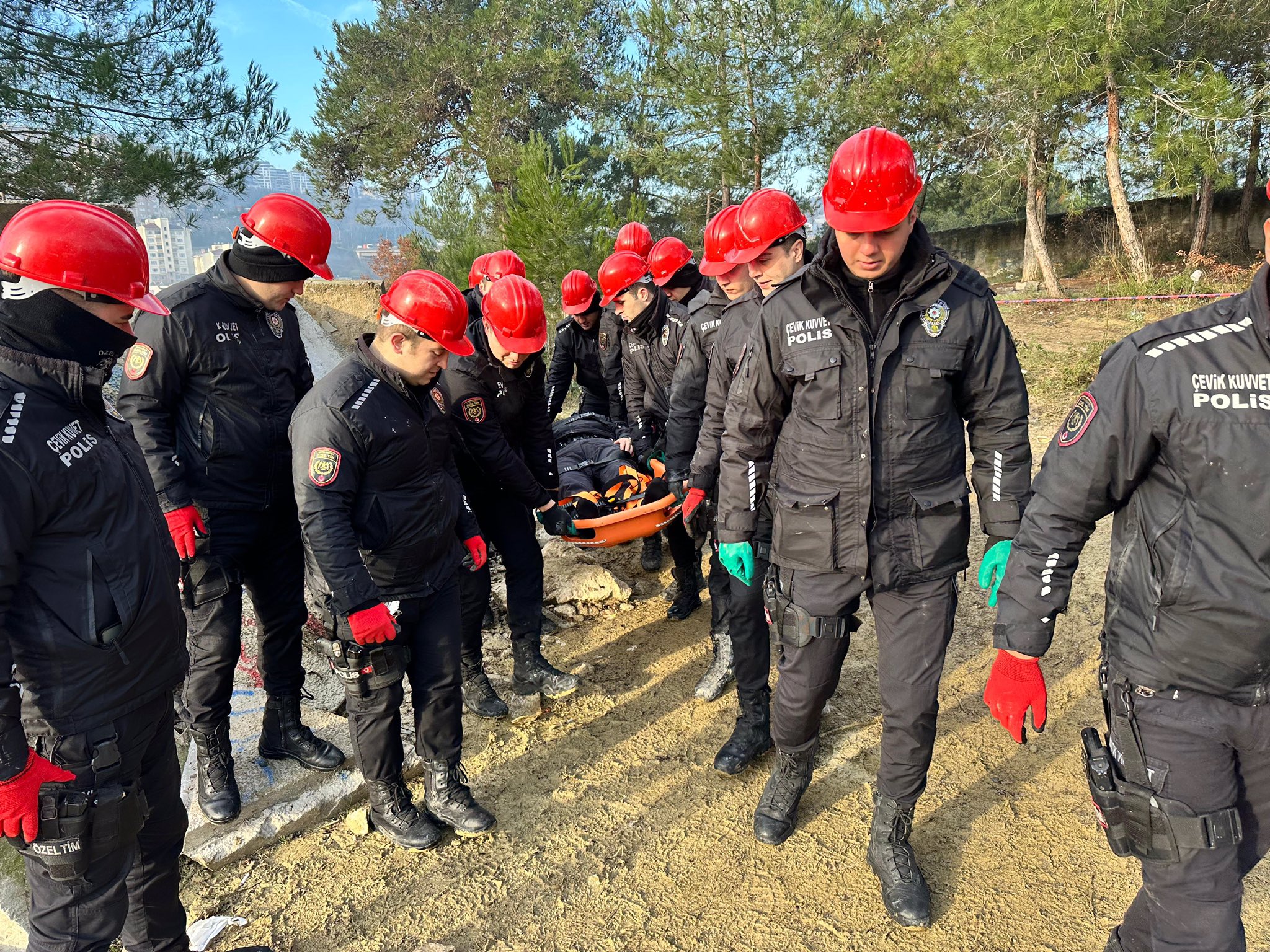 KOCAELİ PAK EKİBİ, ARAMA KURTARMA EĞİTİMLERİNE DEVAM EDİYOR
