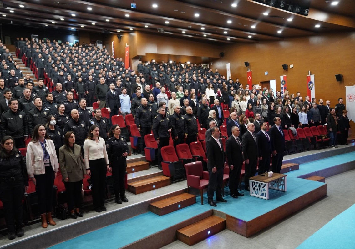 POLİS AKADEMİSİNDE 18 MART ÇANAKKALE ZAFERİ VE ŞEHİTLERİMİZİ ANMA PROGRAMI