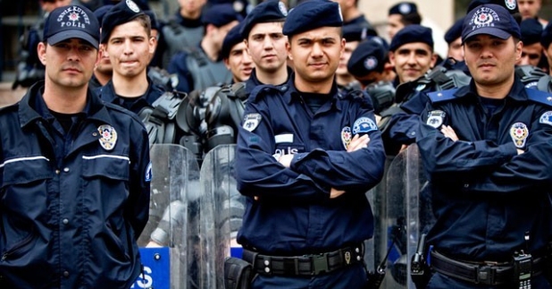 Türk  Polisi